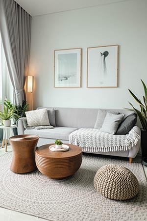 Popular styles and patterns of red runner rugs in the Western market